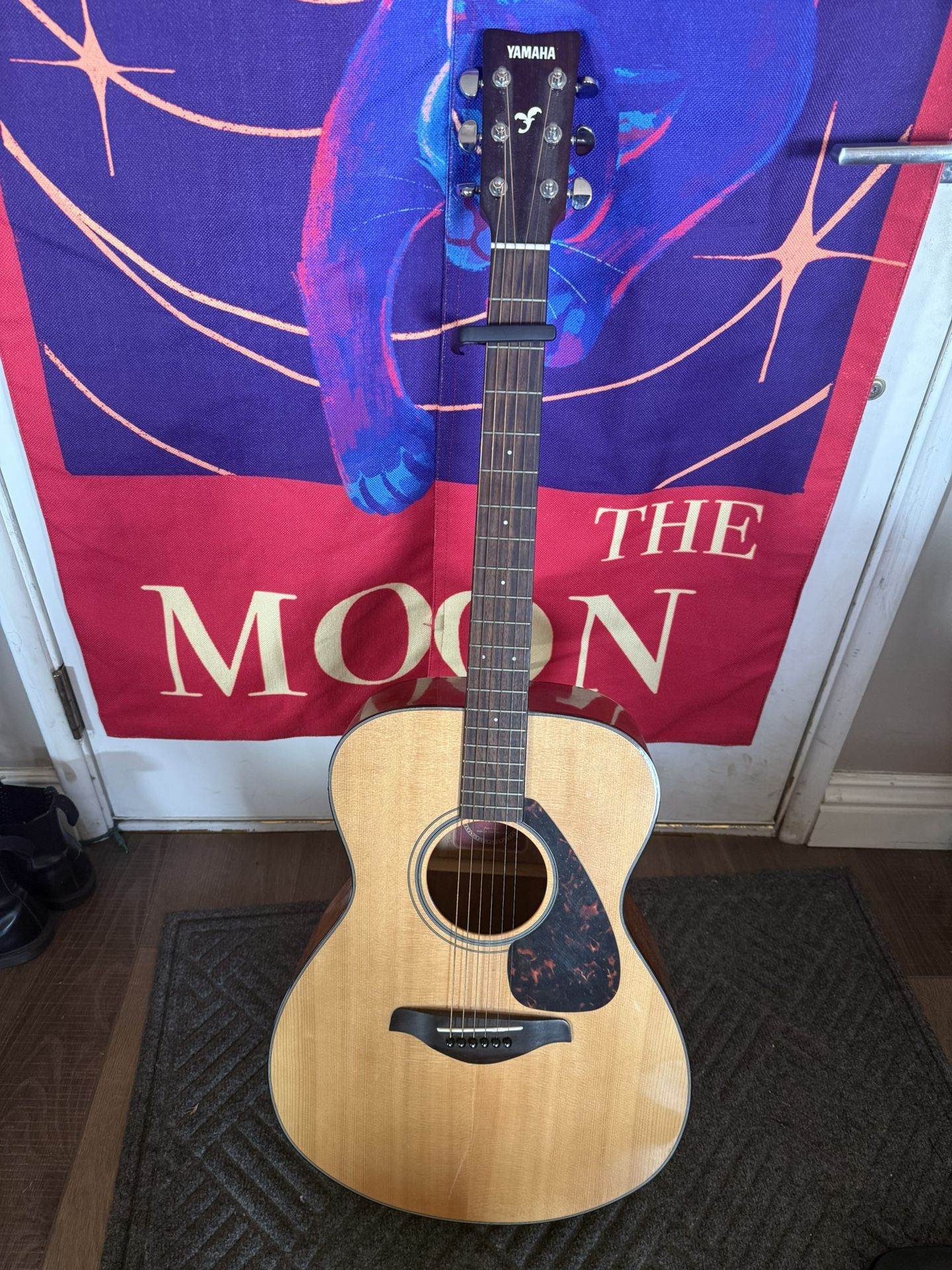 Yamaha FS700S Acoustic Guitar