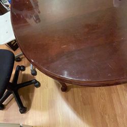 Mahogany Dining Room Table & 4 Chairs