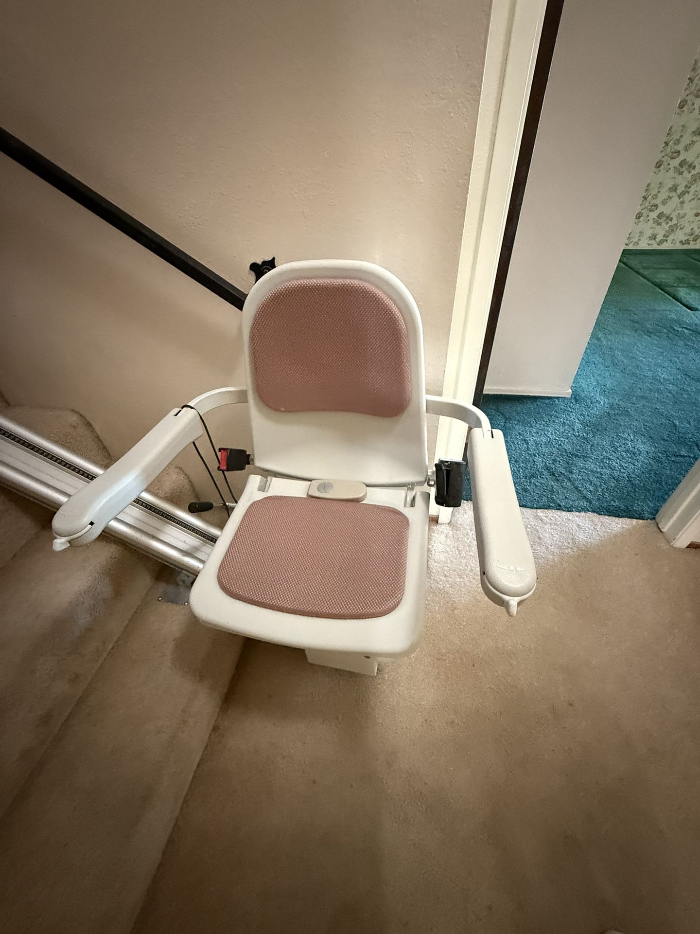 Acorn Stairlifts 120