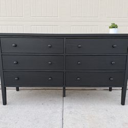   Wood Dresser 60”