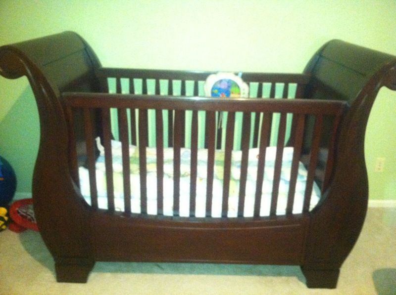 Pottery Barn Larkin Sleigh Crib for Sale in Renton, WA OfferUp