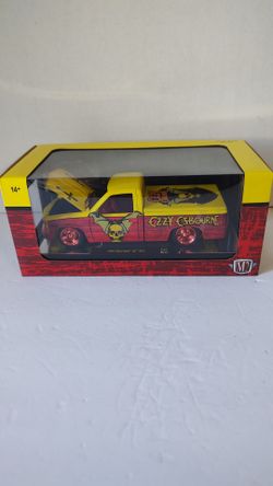 M2 MACHINES 1/24 SCALE OBS CHEVY TRUCK