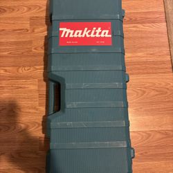 Makita 35lb Corded Demolition Hammer 