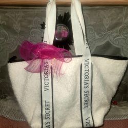 Victoria's Secret Pink Large Cozy Plush Fleece Tote Bag Ivory Sherpa