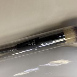 It Make Up Brush