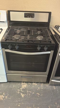 Like new Whirlpool Stainless Steel gas range