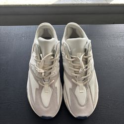 Yeezy Boost 700