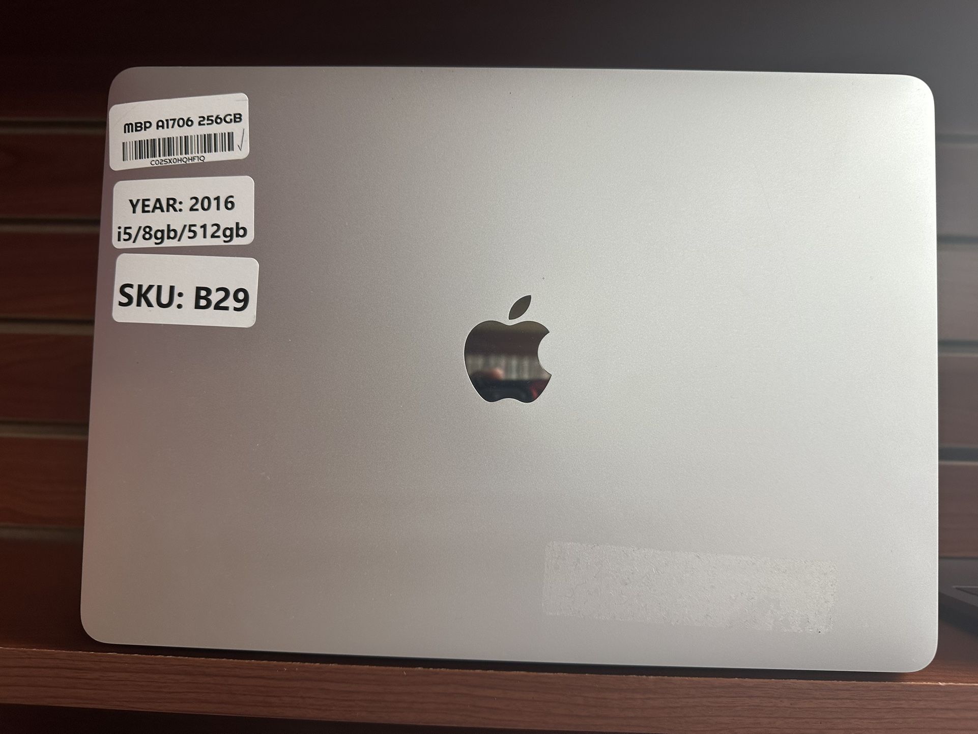 On Sale MacBook Pro I5/8gb 512GB