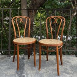 Vintage Mid Century Modern Set of 2 Bentwood Thonet Bistro Cane Chairs