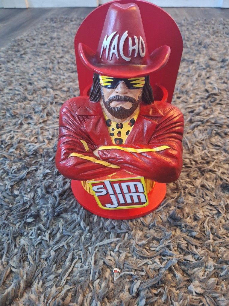Macho Mam Slim Jim Display
