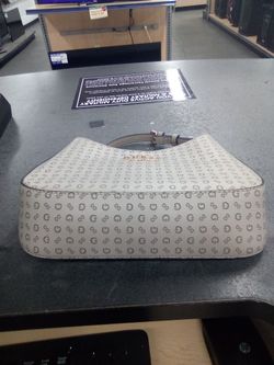 Purse Guess