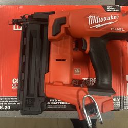 Milwaukee M18 FUEL 18 Gauge Brad Nailer 2746