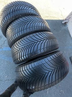 235/55R20 MICHELIN CROSSCLIMATE2