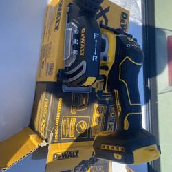 Dewalt Cut Off Tool