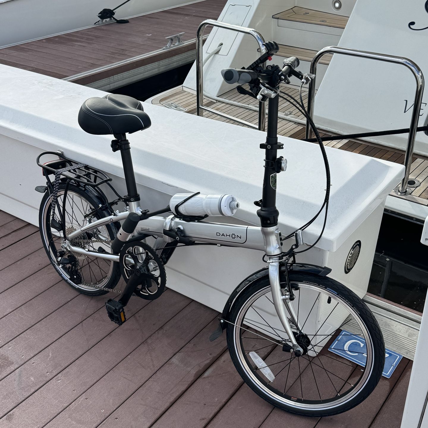 Dahon Mariner D8