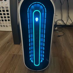Full Gaming Setup, Alien Ware Aurora R12, Two Acer 165 Hz Monitors