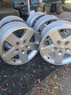 Jeep Rims Like New 17x7.5 Offset Set Of 5
