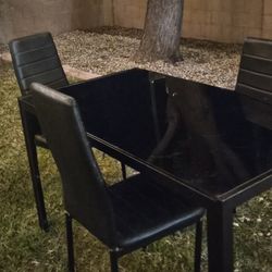 dining table with 3 chairs