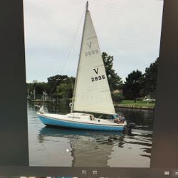 MacGregor  Venture Sailboat