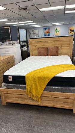 Bedroom set Queen precio especial a solo $599 😱