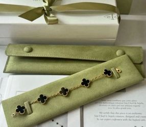 Vintage Van Cleef & Arpels Alhambra in Black