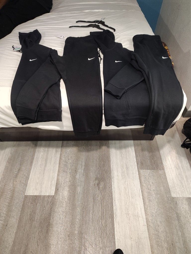 Men's Nike Sweatsuit