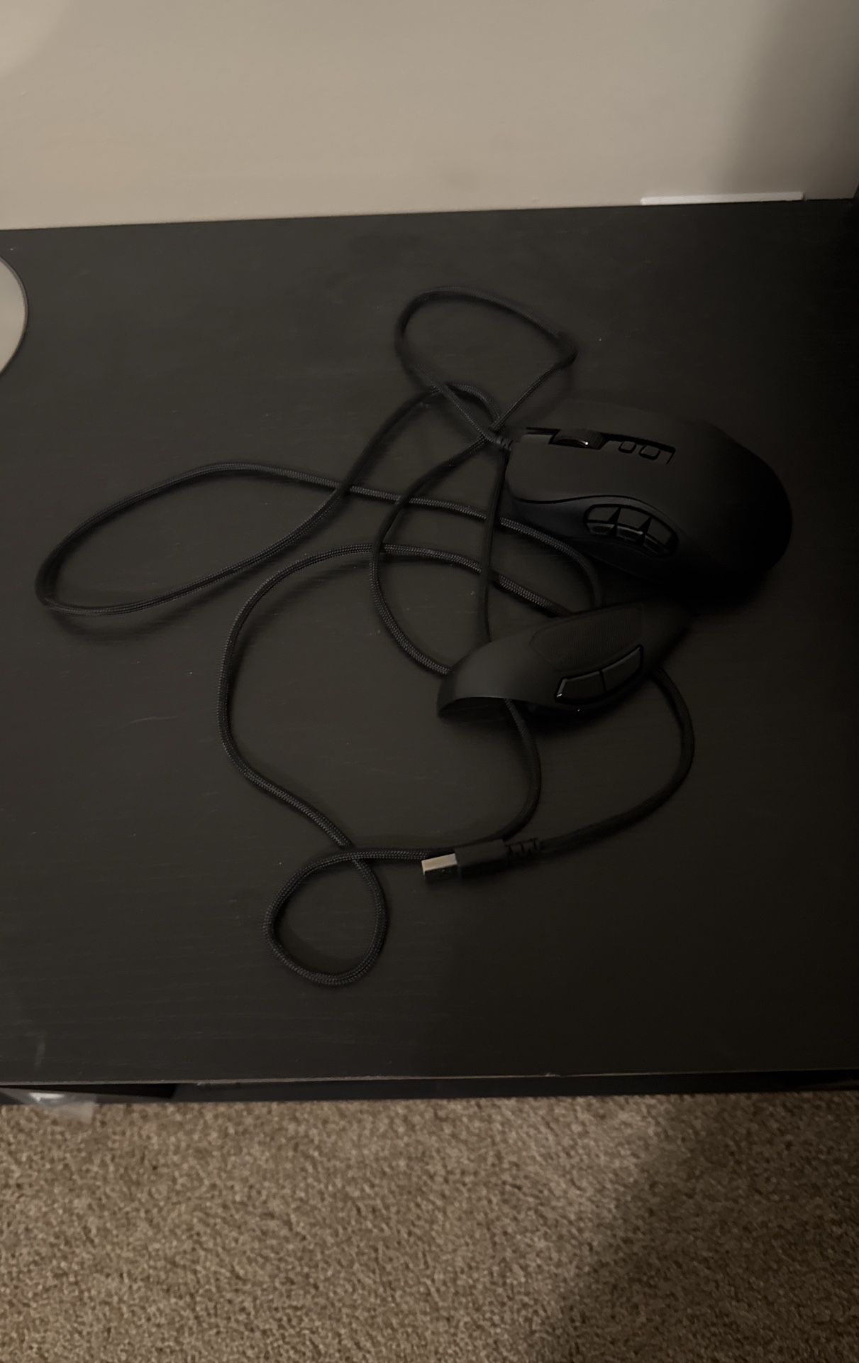 Razor Naga Pro v2 Gaming Mouse