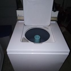 Maytag White Heavy Duty Top Load Large Capacity Washer 