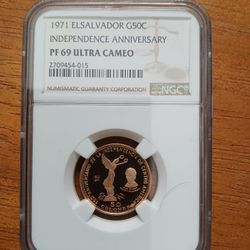 Gold Coin El Salvador