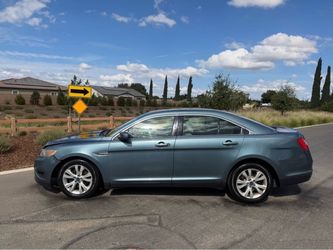 2010 Ford Taurus