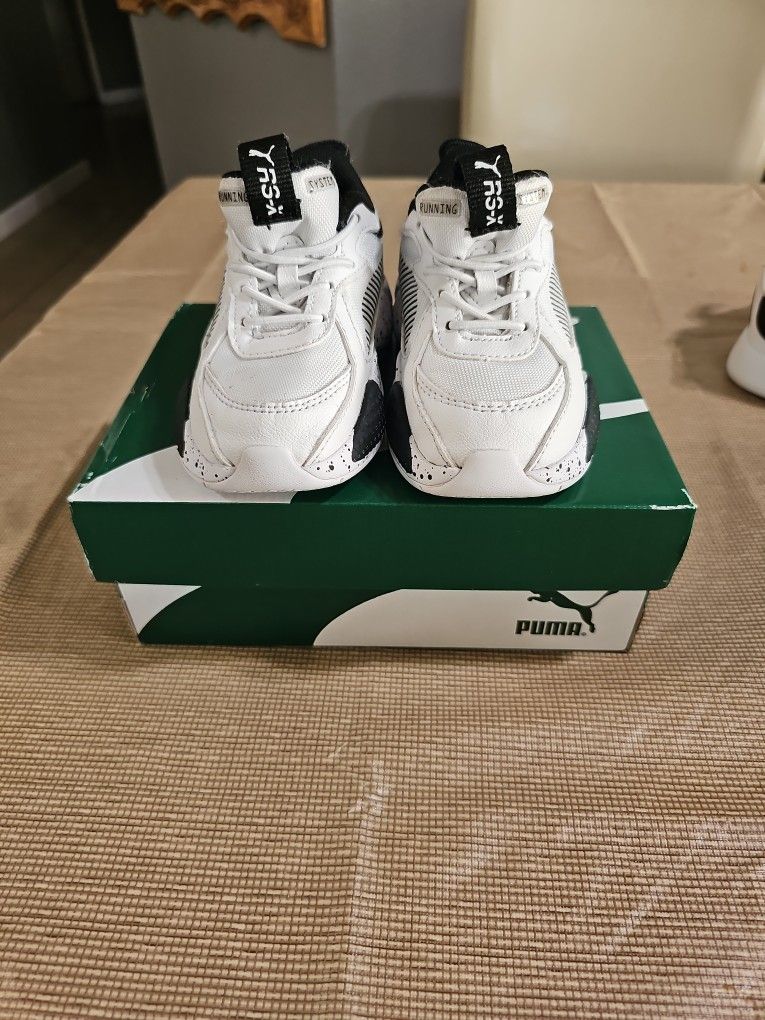 Kids Pumas