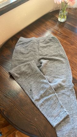 Lululemon Sweats Size 6