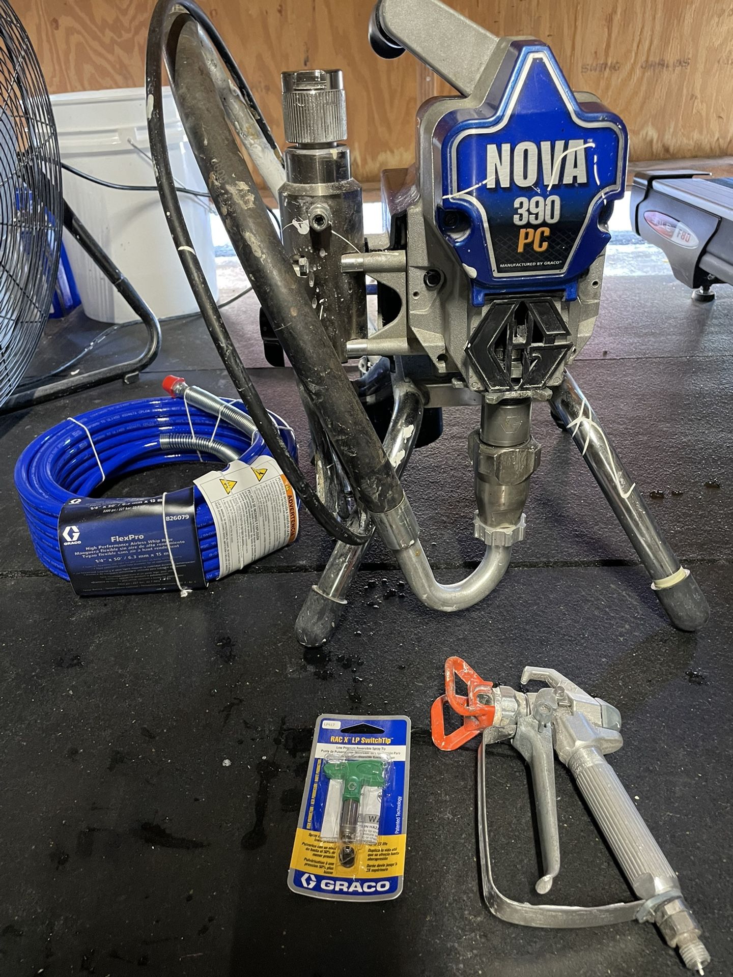 Graco 390 Nova From Sherwin Williams , Brand New Hose , Brand new LP Tip And Graco Gun ( Sprayer , Airless , Rig , Pump