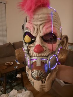 LED Light-Up Evil Clown Halloween Mask