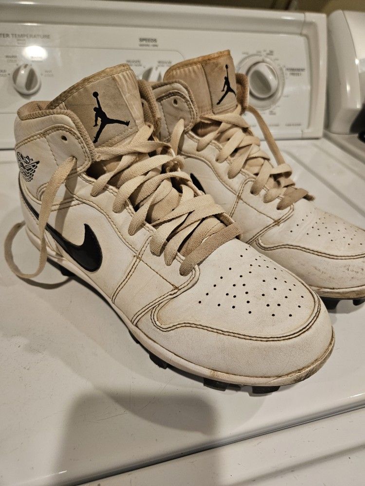 Jordan 1 Retro Baseball Cleats