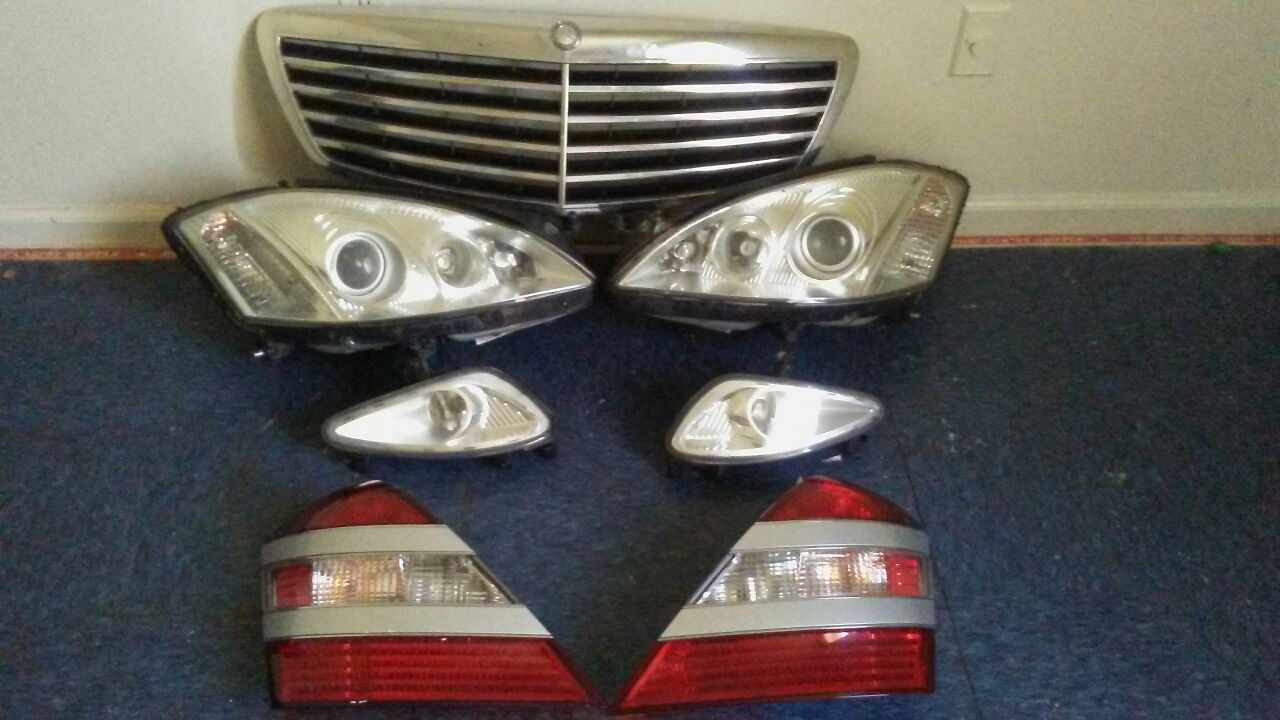 07 - 09 Mercedes s550 headlight