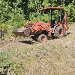 Kubota  Backhoe 