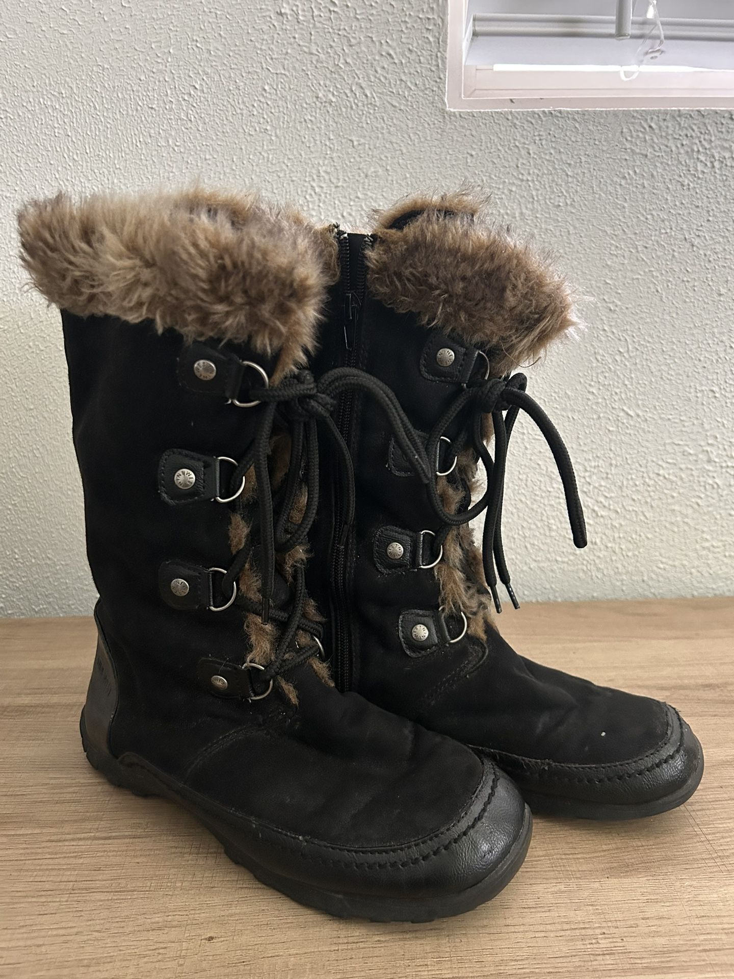 Black Nine West Fur Boots
