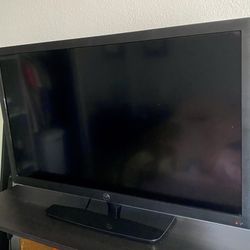 Westinghouse 32” TV w/ Roku Stick