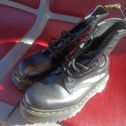 Dr Martens Size 4