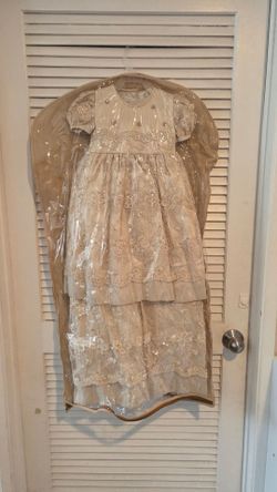 Ropon de  Bautizo / Baptism Lace Dress Outfit