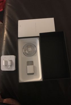 iPhone 7 plus box