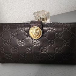 Gucci Signature GG Brown Continental Wallet

