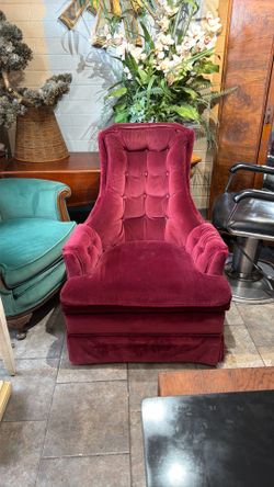 Burgundy perfect condition Vintage velvet amazing comfort, Club Chair