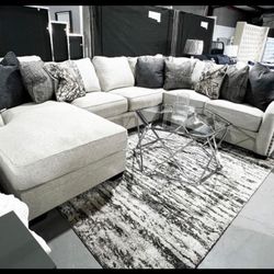 4 Piece Off White Sectional Couch / Living Room Set 🔥 Brand New ✨ Available Delivery 🚚  Great Financing Option 👍