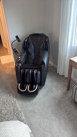 Zero Gravity 3D Message Chair