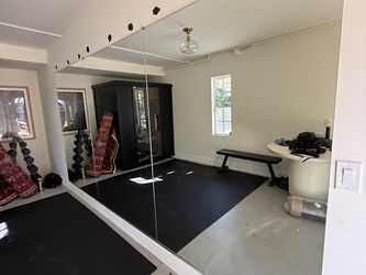 Durable Gym Mirrors Perfect for Any Training Space