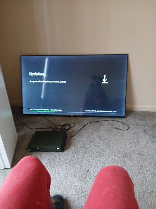Flat Screen Tv 50 Inches And Xbox One S 
