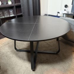 Round Table