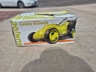 Sun Joe MJ400E 12-Amp 13-Inch Electric Lawn Mower w/ Grass Collection Bag